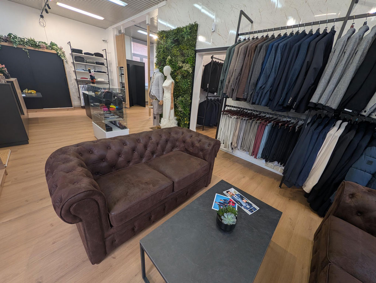 Sartoriaa Tournai : Une tenue de marié complète, pensée jusque dans les détails